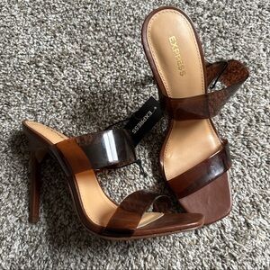 Express brown heels ** BRAND NEW